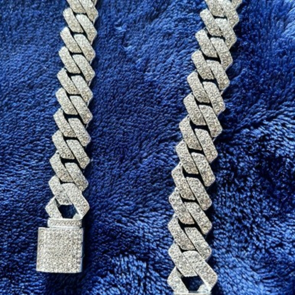16mm Cuban Link Chain - Picture 10 of 10